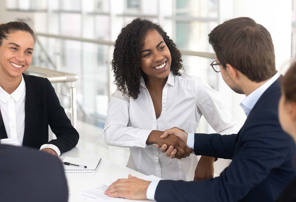 Business-Etiquettes-1315451213